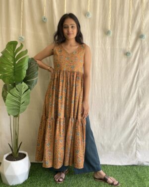 Brown floral print 2 tiered kurta set