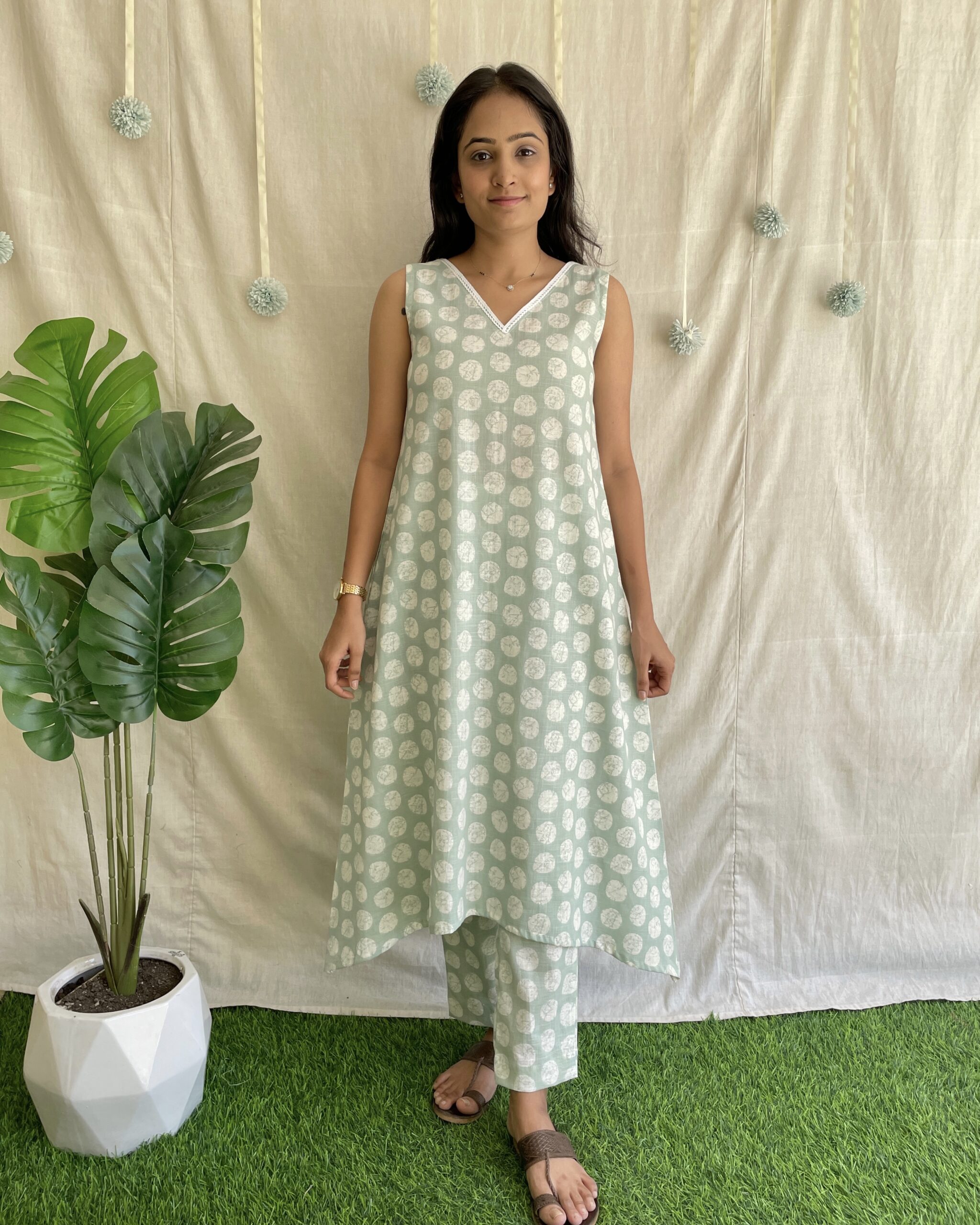 Sea green polka dots kurta set