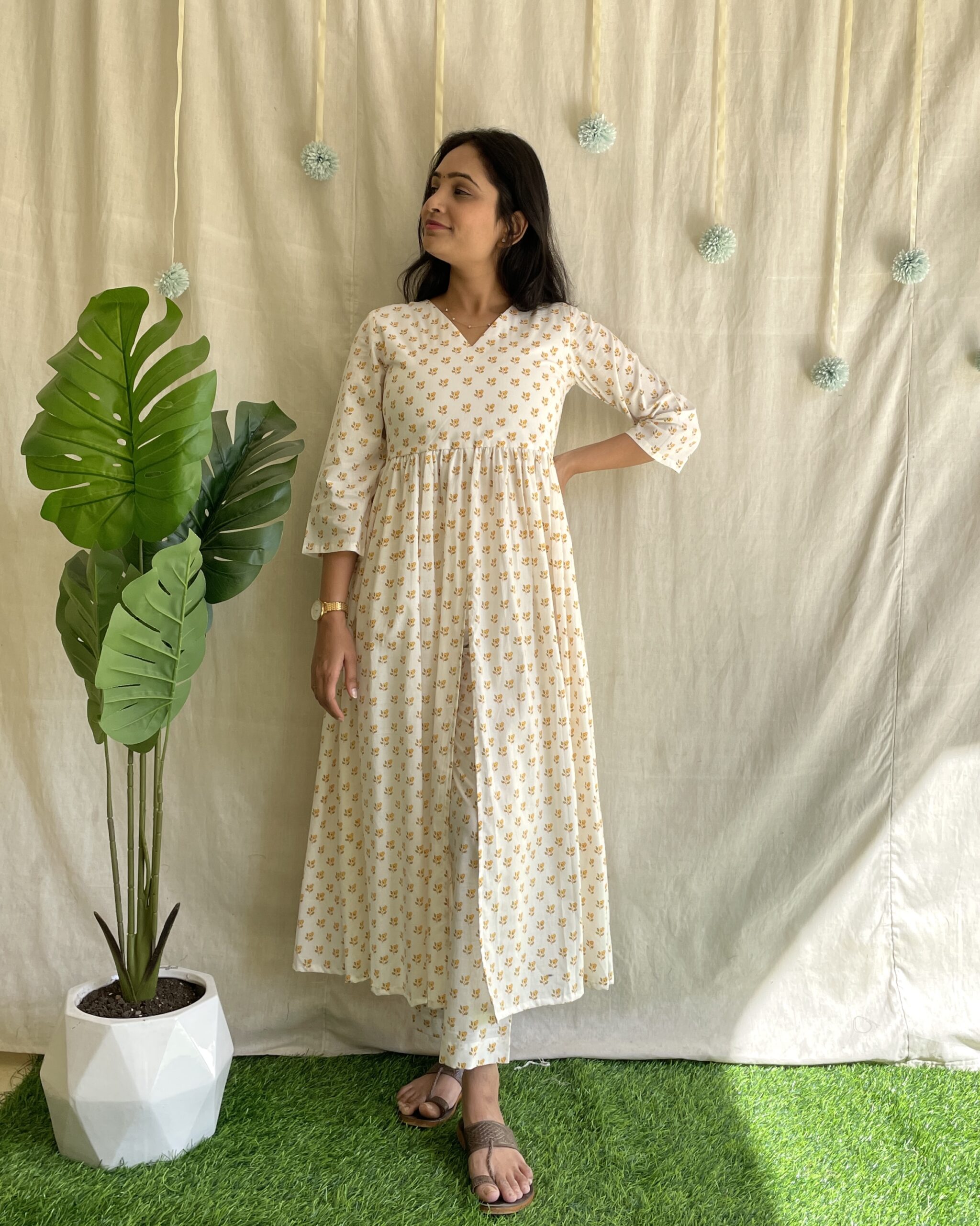 Off white printed cotton kurta set