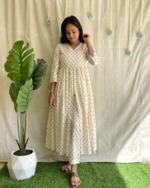 Off white printed cotton kurta set