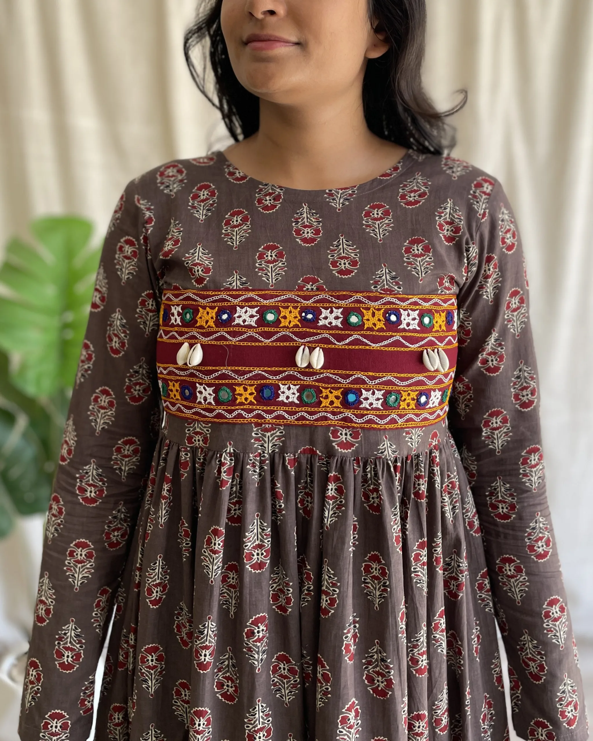 Brown cotton 3 tiered maxi dress - Image 4