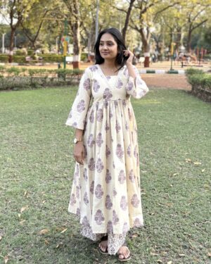 Cream lilac print cotton kurta set