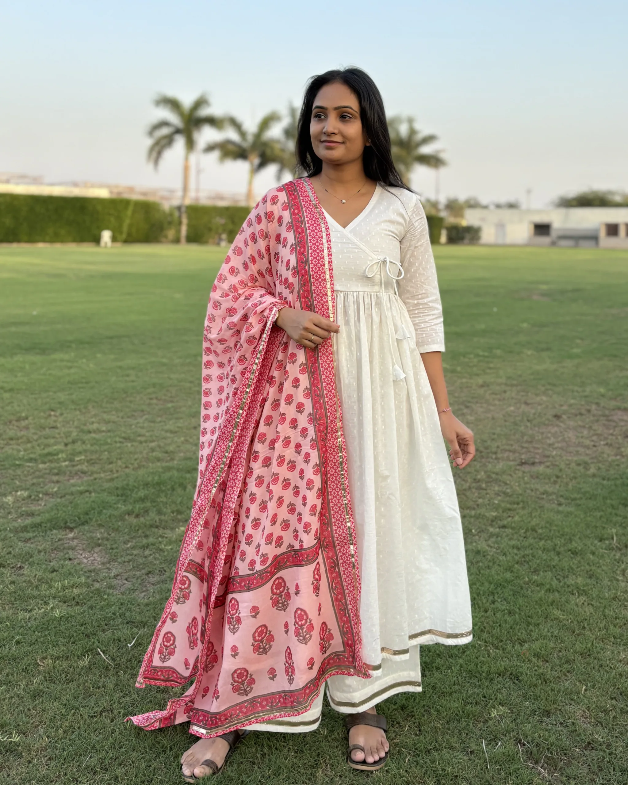 Off white mul cotton suit set - Image 4