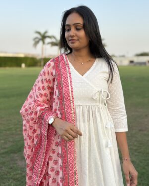 Off white mul cotton suit set