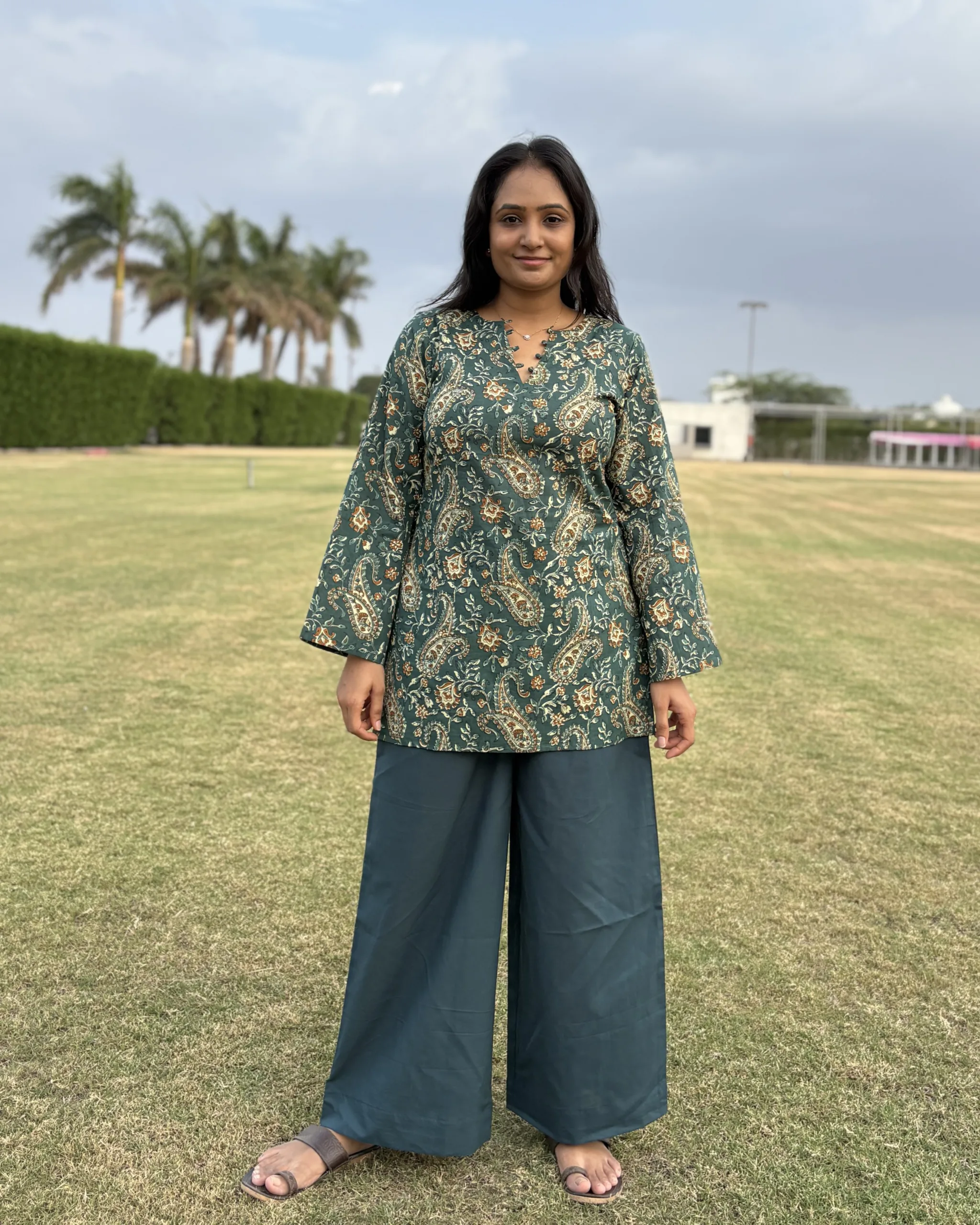 Teal blue cotton short kurta and palazo set - Image 3