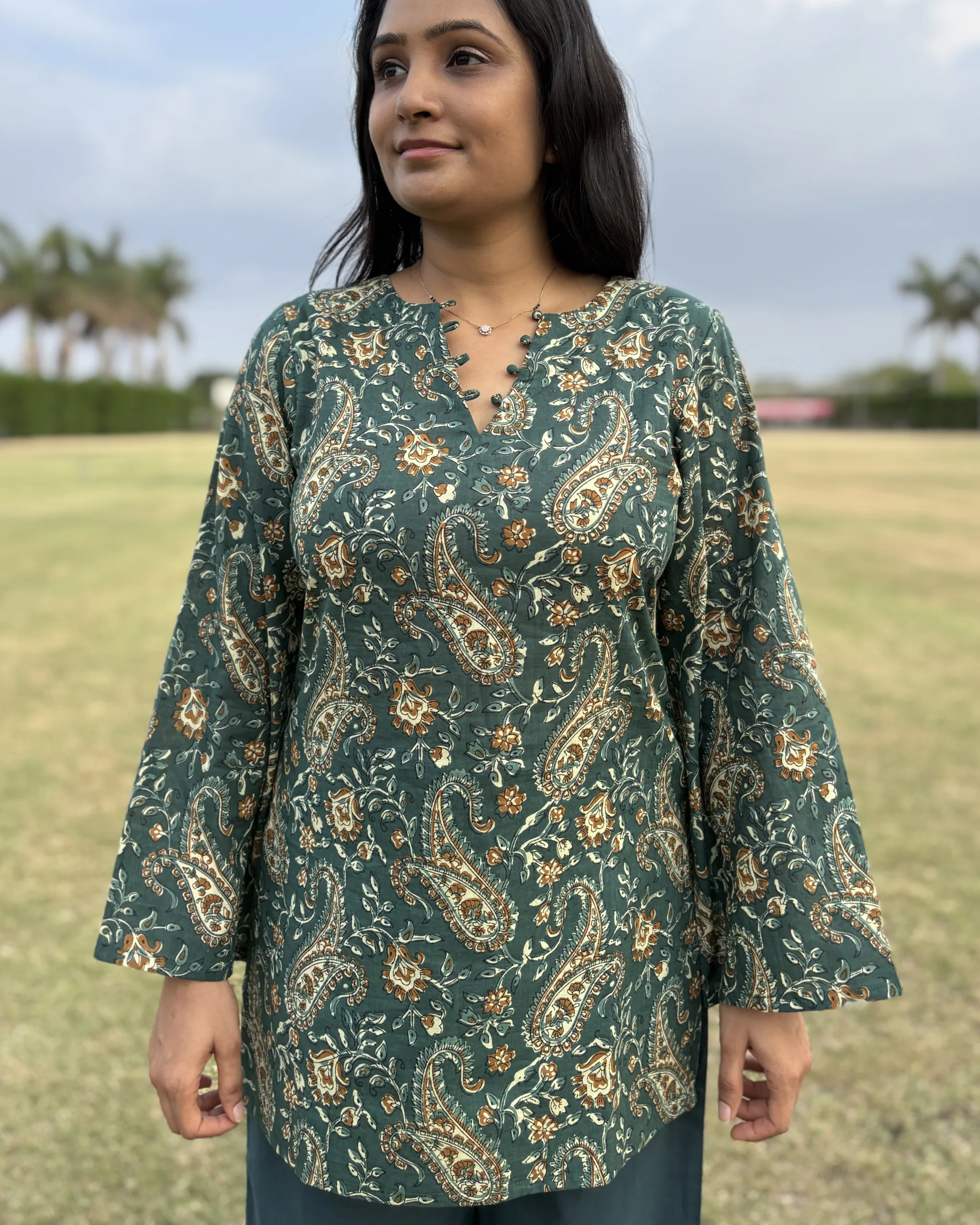 Teal blue cotton short kurta and palazo set - Image 5